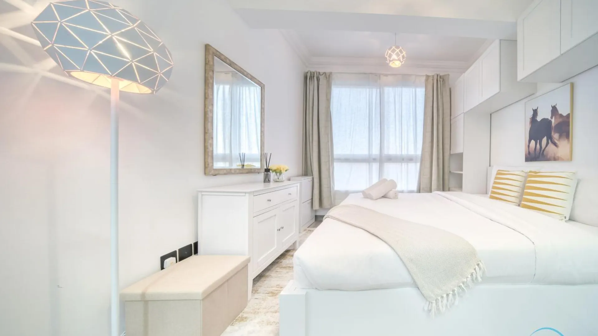 Opulent 1Br At Manchester Tower Dubai Marina By Deluxe Holiday Homes 0*,  Emirados Árabes Unidos